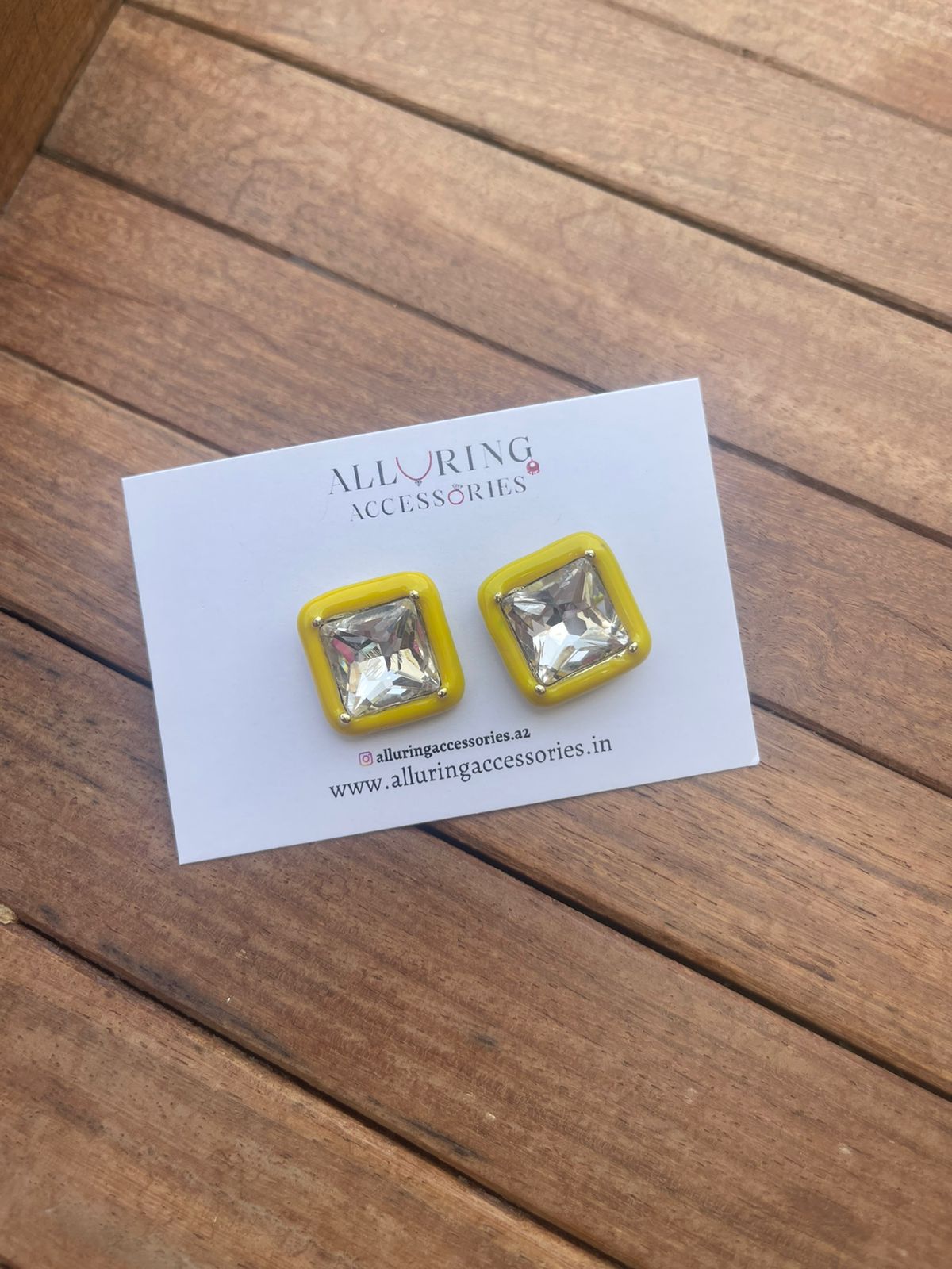 Sparkling square pastel studs - Alluring Accessories