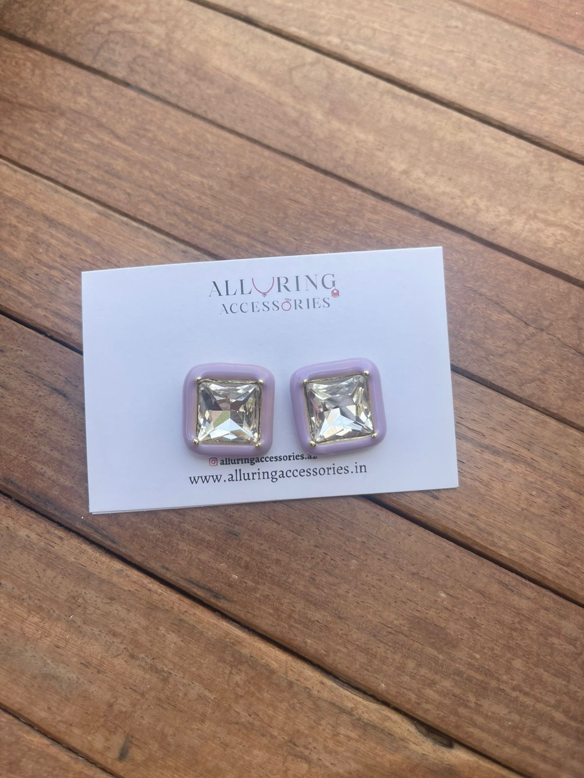 Sparkling square pastel studs - Alluring Accessories