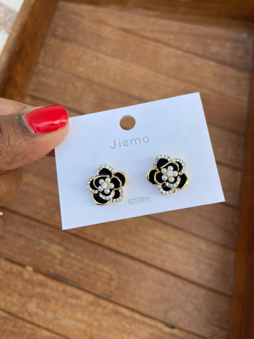 Sterling silver Black white big flower studs - Alluring Accessories
