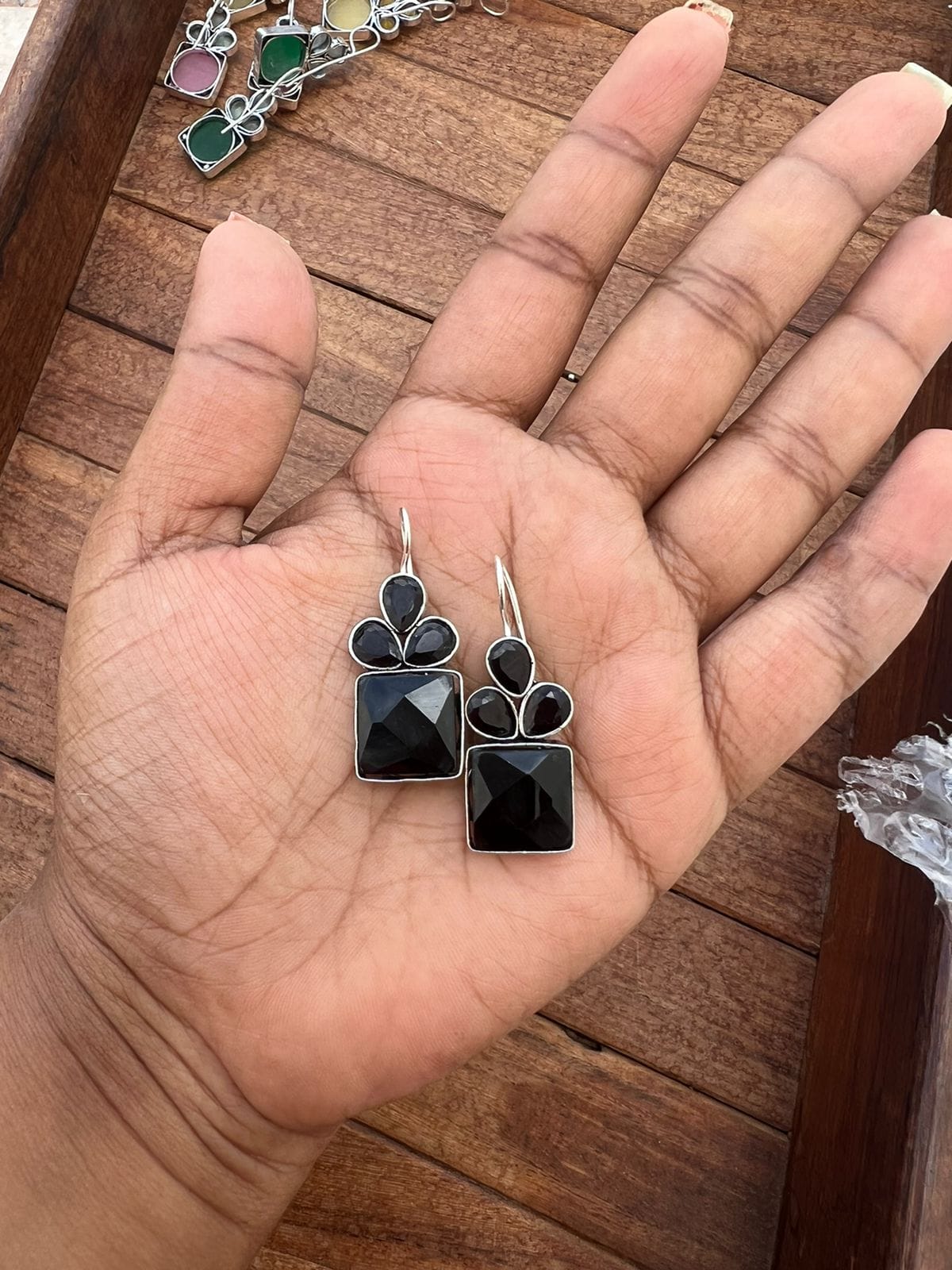 Three stone candy colour drops - Alluring Accessories