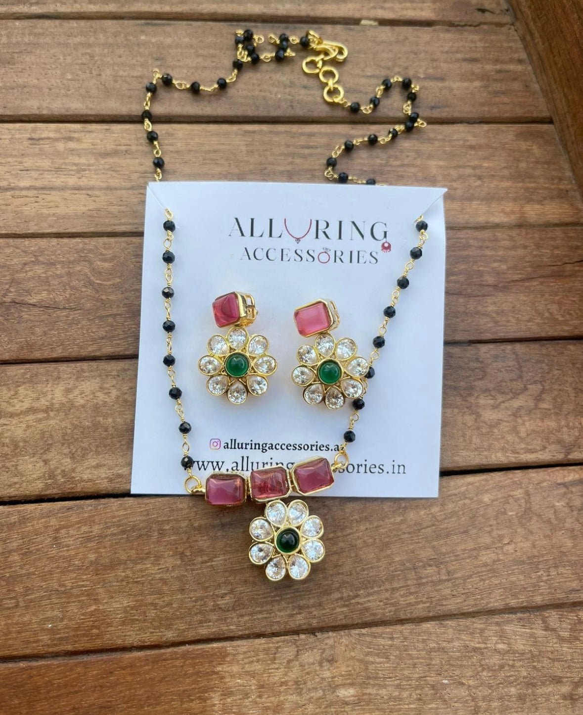 Uncut diamond flower black beads necklace with earrings - Alluring Accessories