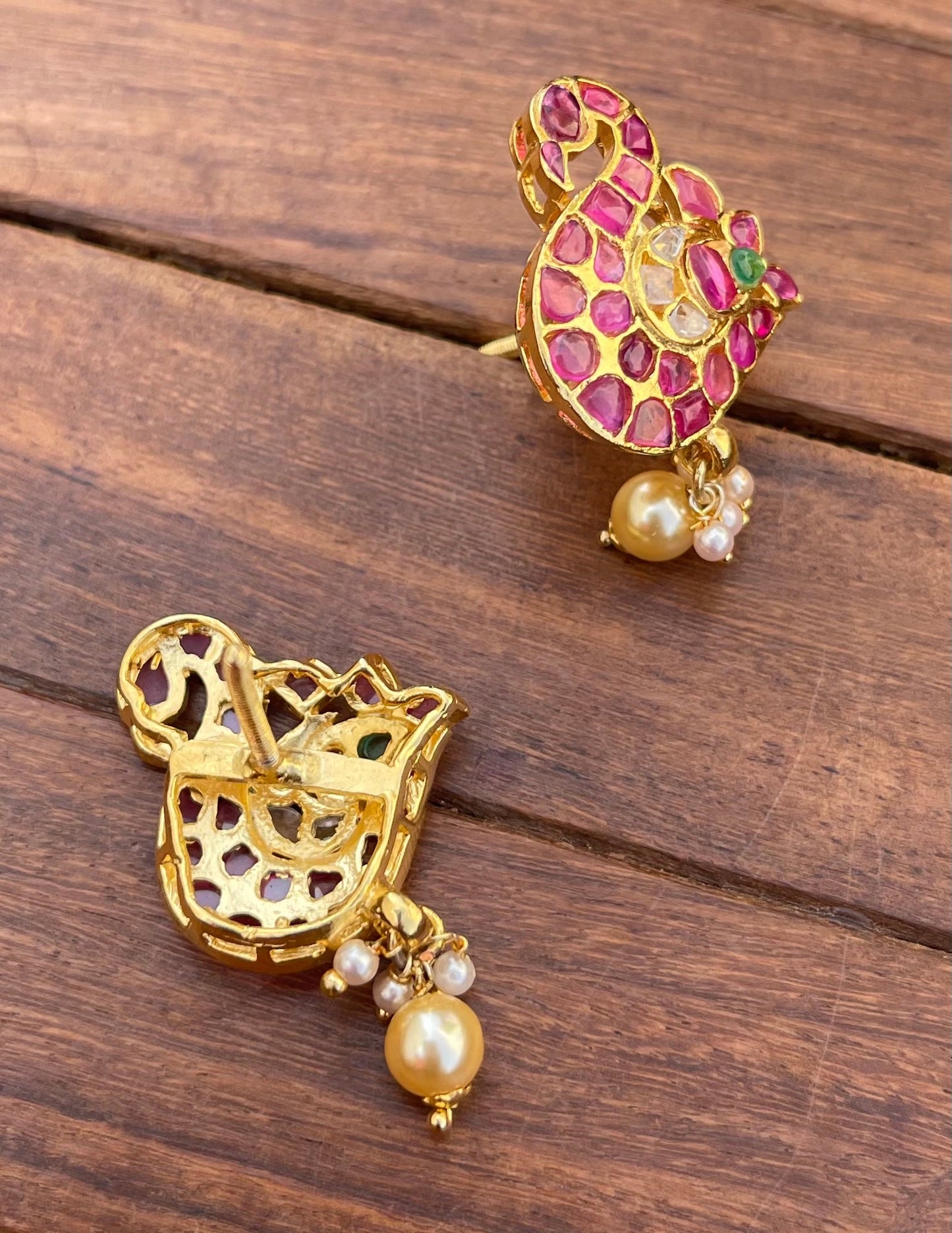 Unique swan Kemp earrings - Alluring Accessories