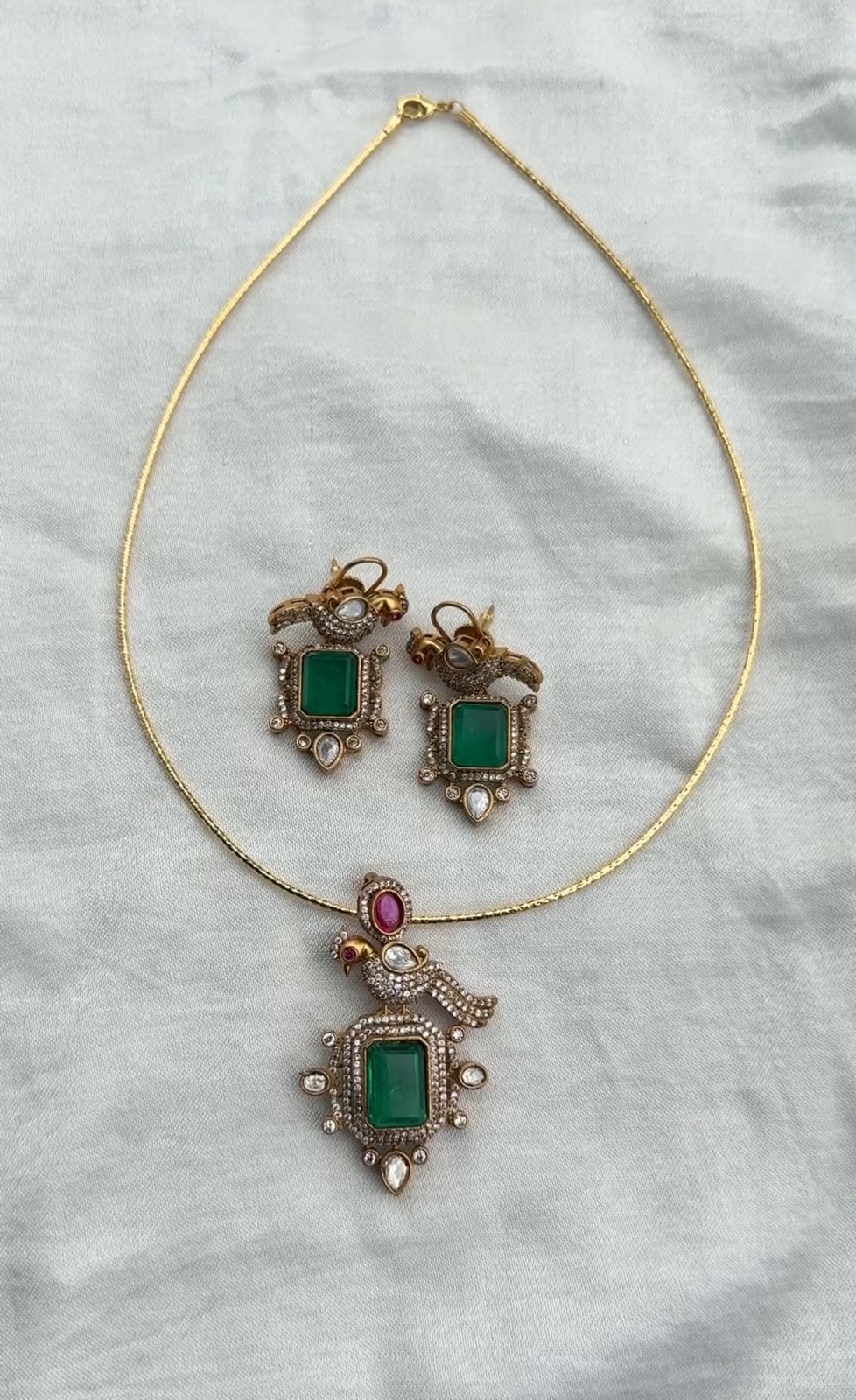 Peacock double stone lockwt with earrings design2