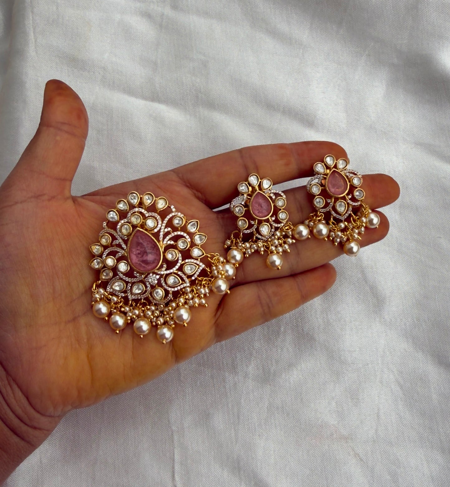 Moissanite pearl shape locket with earrings design3