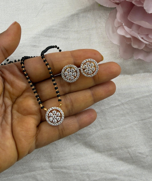 Round flower diamond black beads Necklace