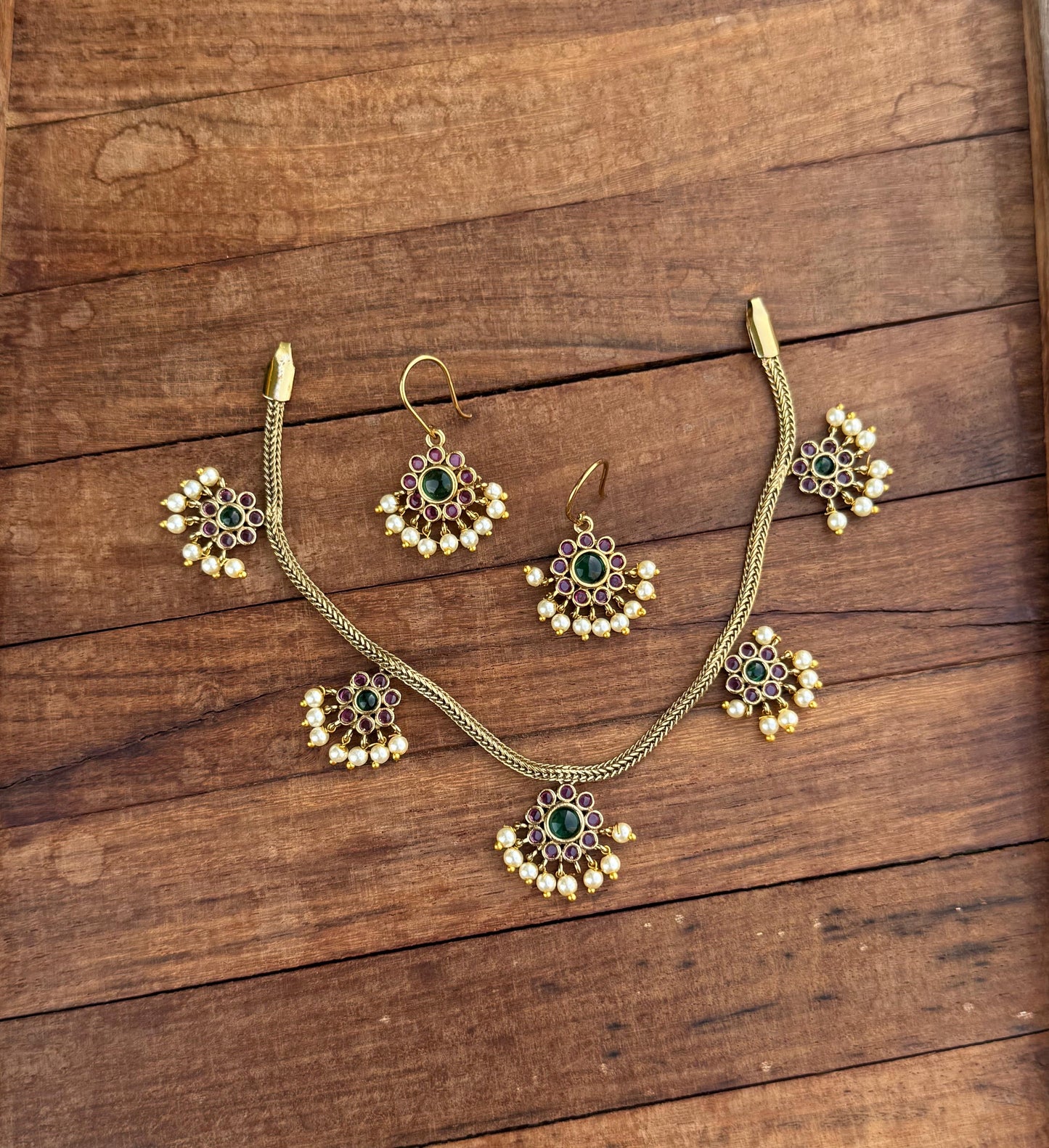 Nano kemp flower drop necklace with hooks