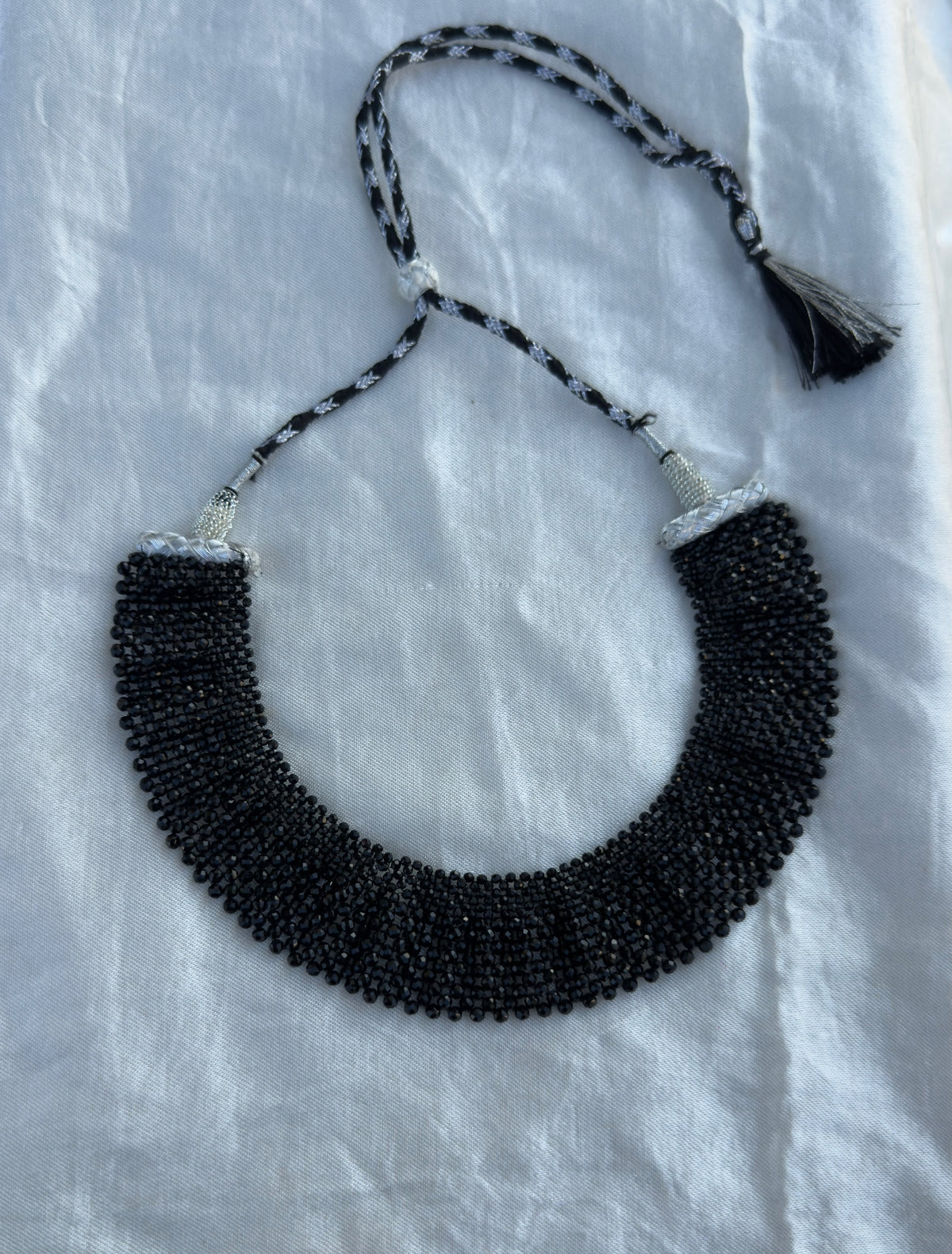 Trending mesh crystal necklace