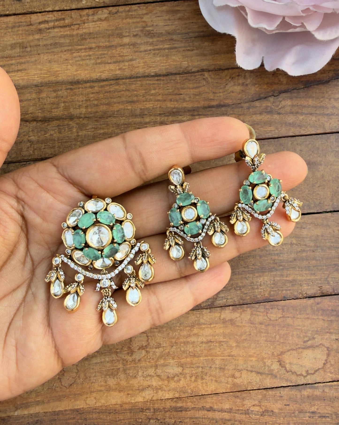 Flower designer polki locket with earrings design2