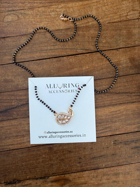 Mango rosegold black beads necklace