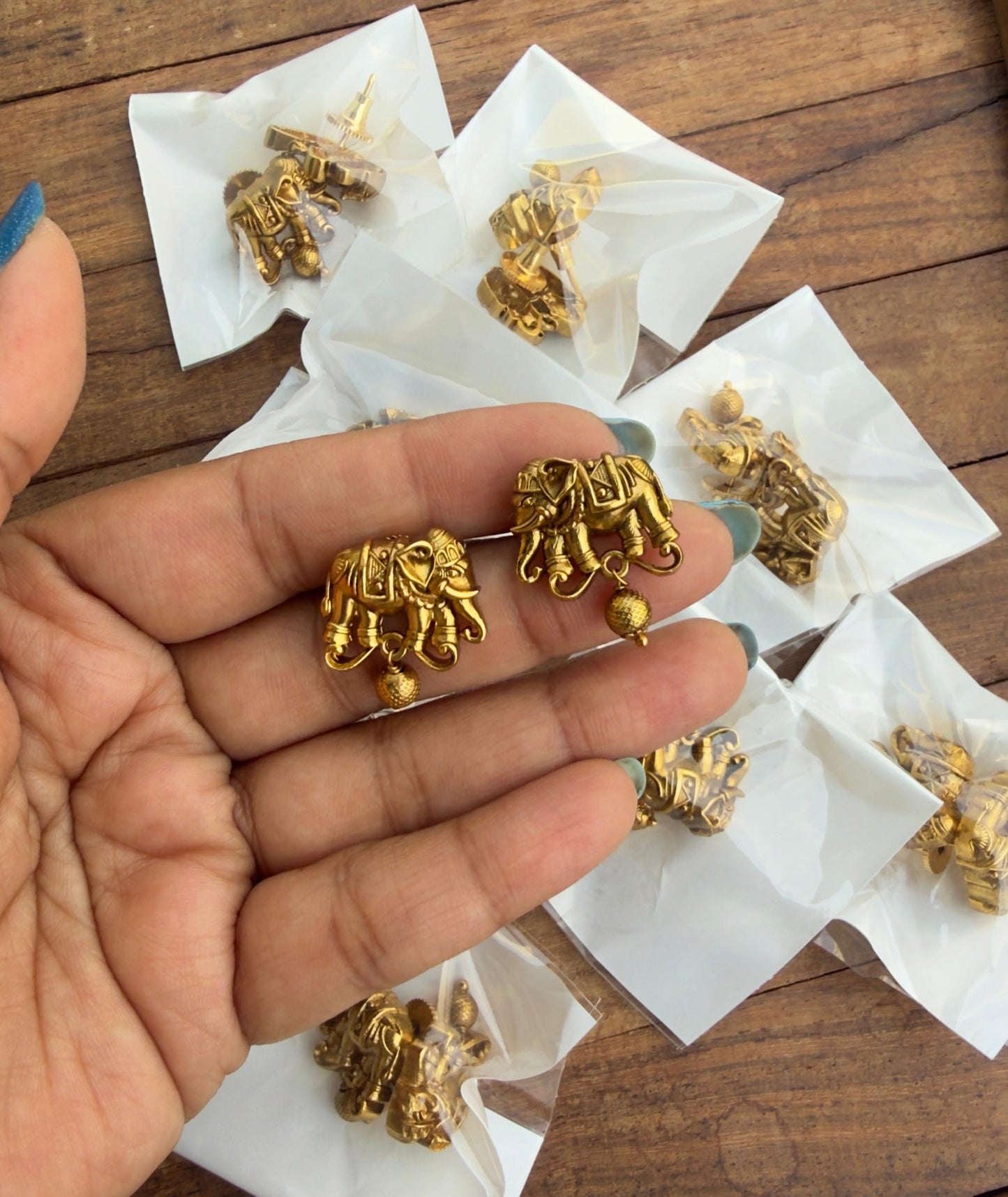 Cute elephant antique studs