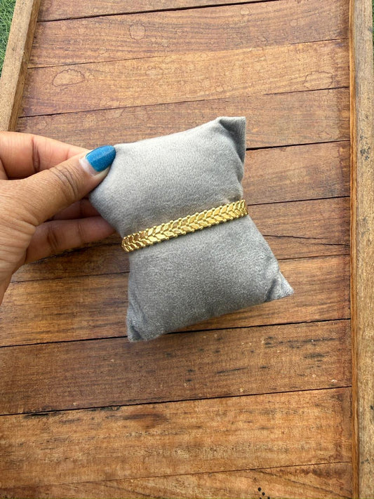 Full leaf plain stainless steel bracelet