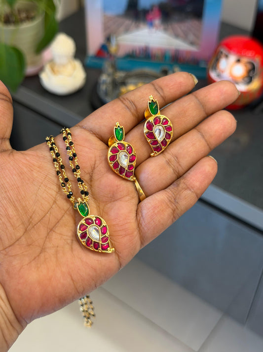 Mango real kundan locket combo with two layered black beads
