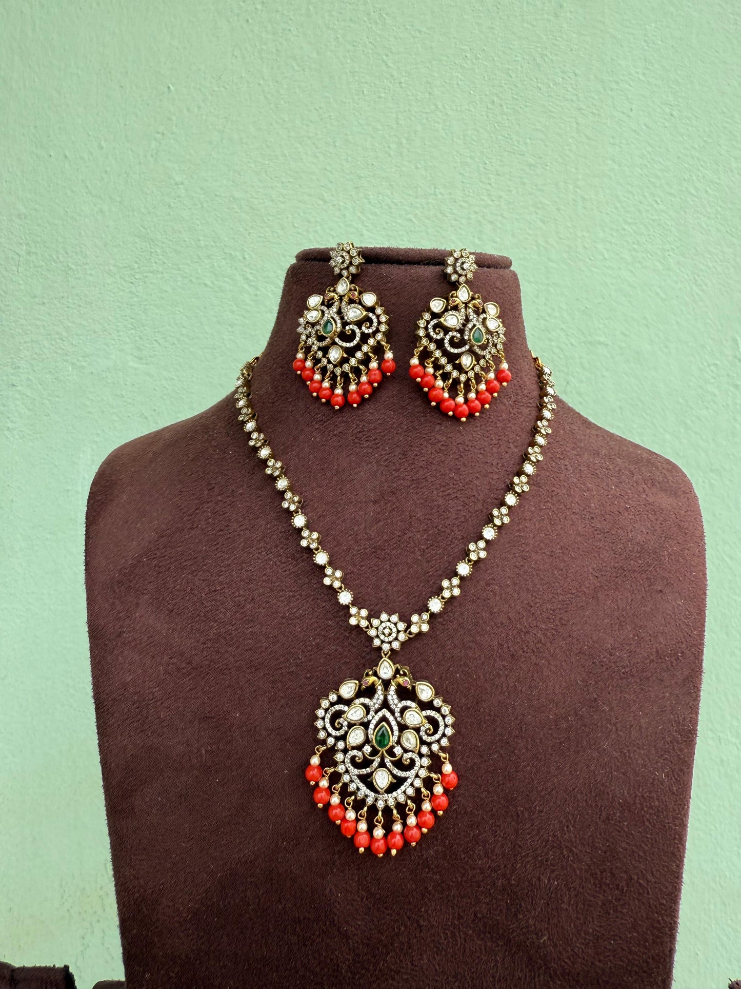 Sleek flower victorian necklace with heavy chandbalis