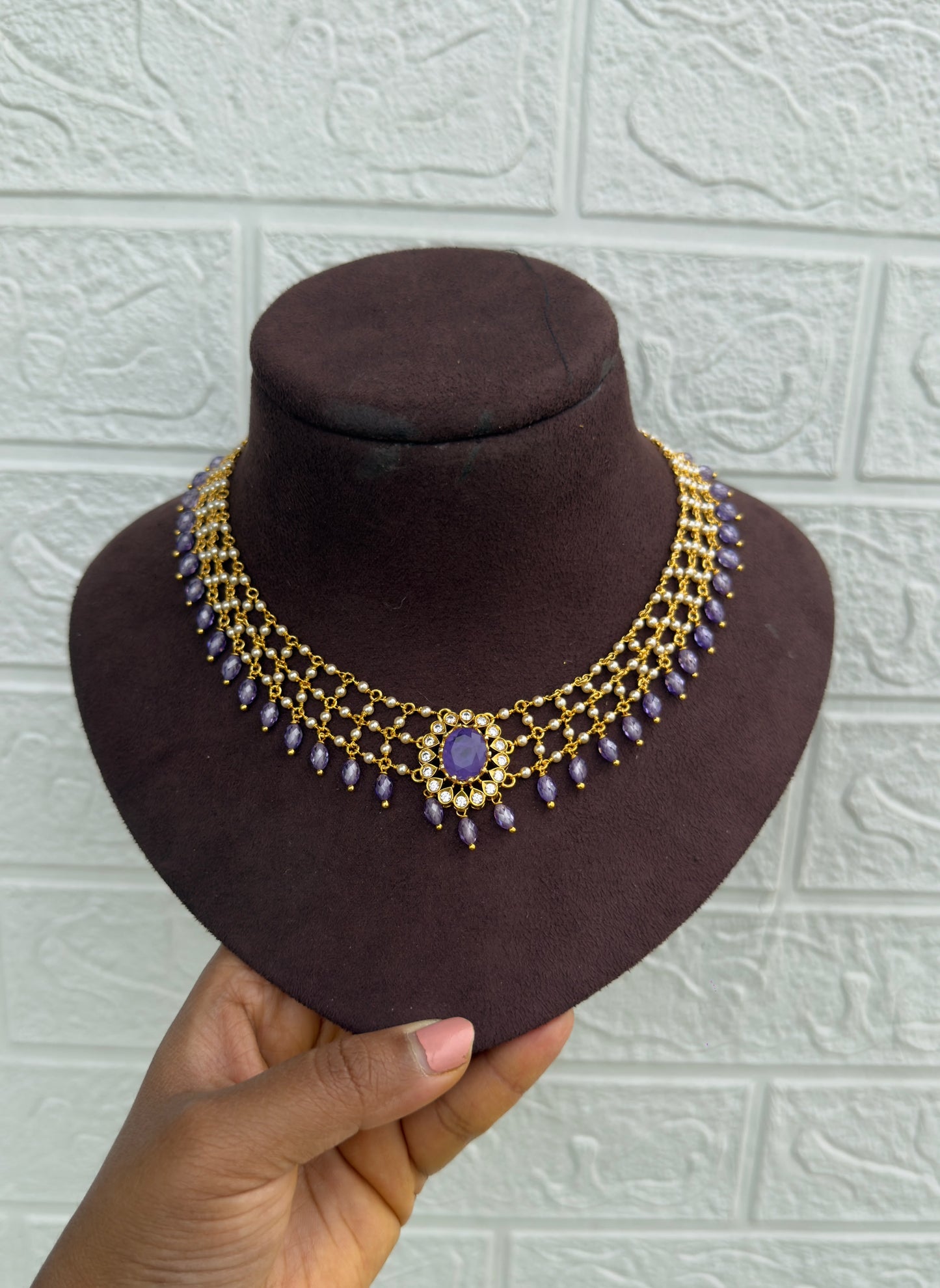 Oval mesh stylish doublet stone necklace