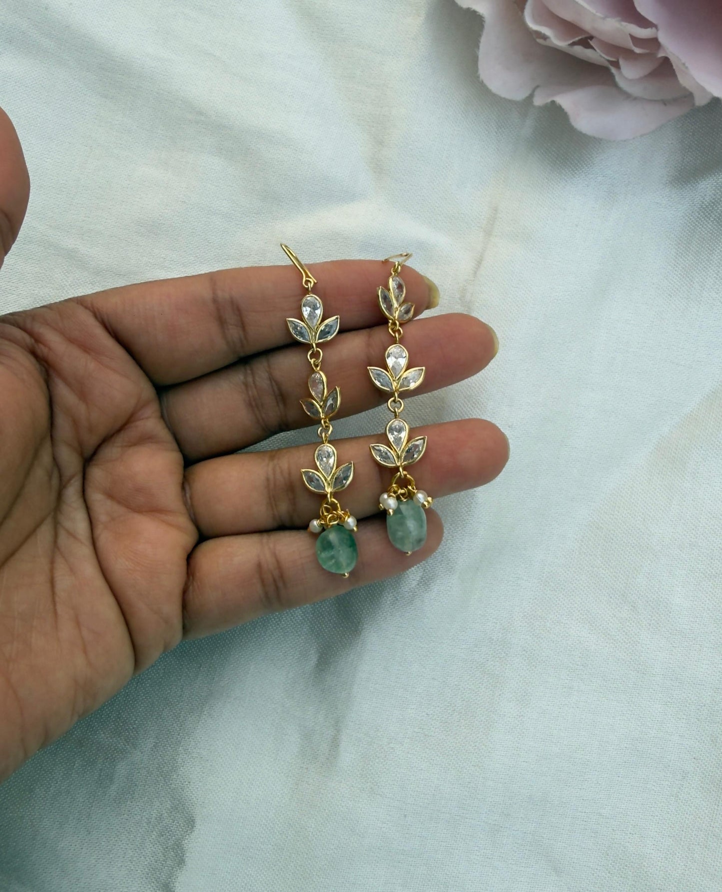 Simple three layered uncut diamond super lightweight hooks