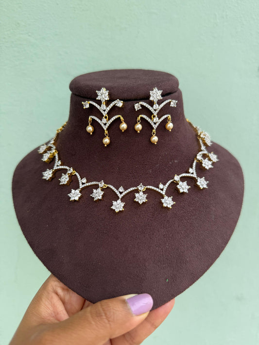 Zig zag flower drop diamond finish partywear necklace