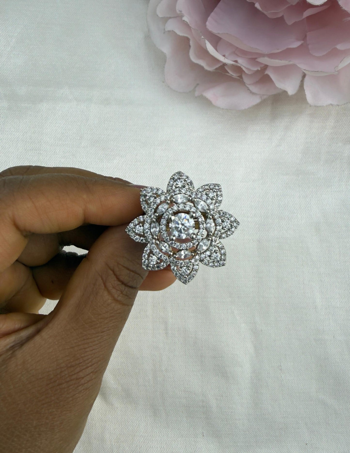 White diamond adjustable finger ring