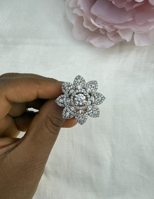 White diamond adjustable finger ring
