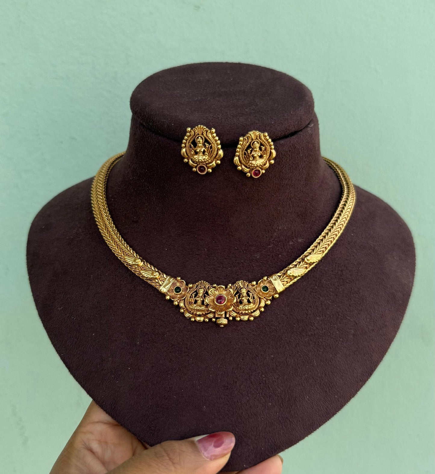 Nano style lakshmi devi necklace with studs