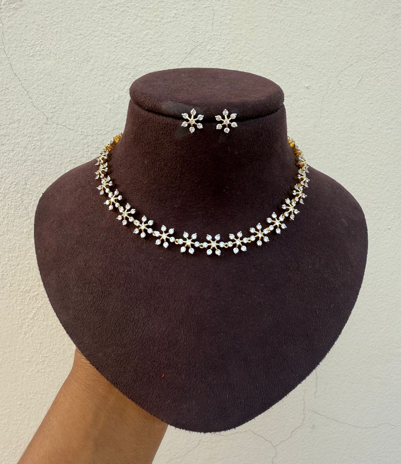 Flower diamond look alike necklace