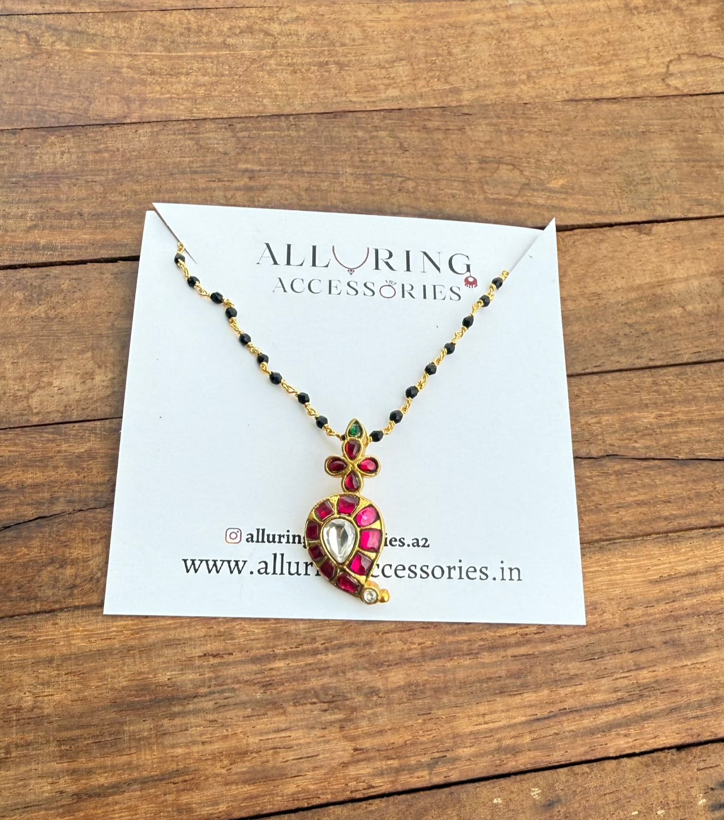 Mango real kundan locket in different ways