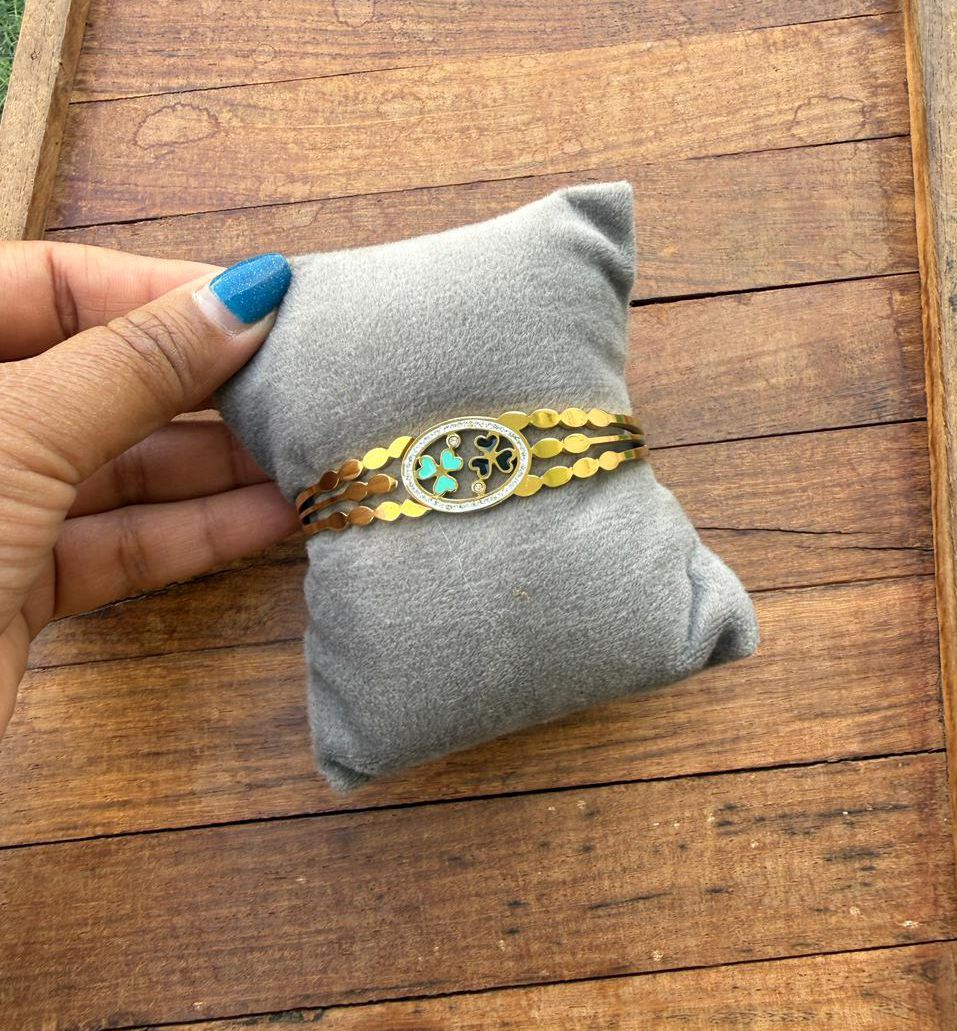 Black green flower stainless steel bracelet