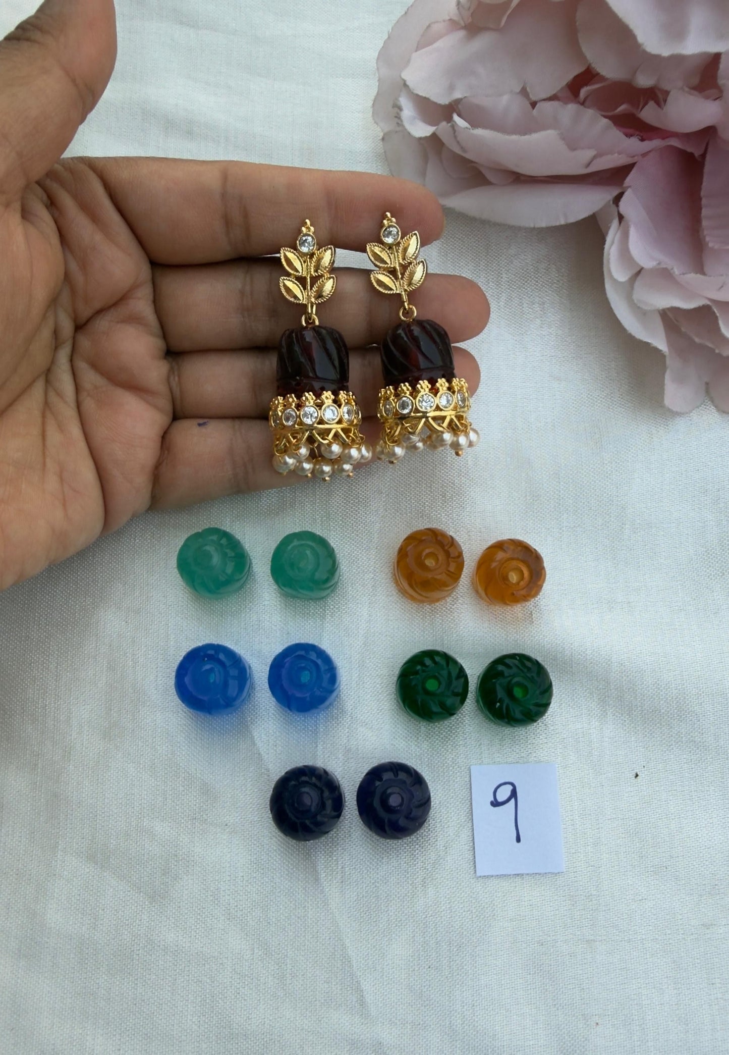 Changeable glass jhumkas