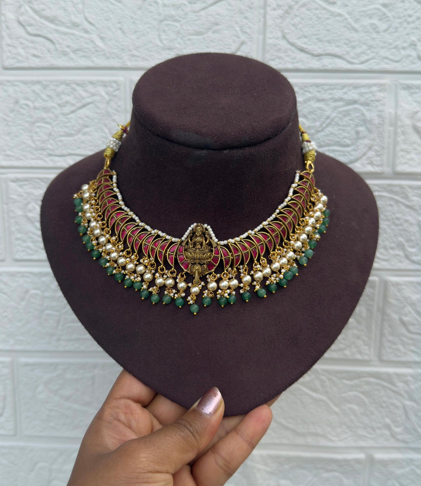 lakshmi devi real kundan choker w/o earrings 6