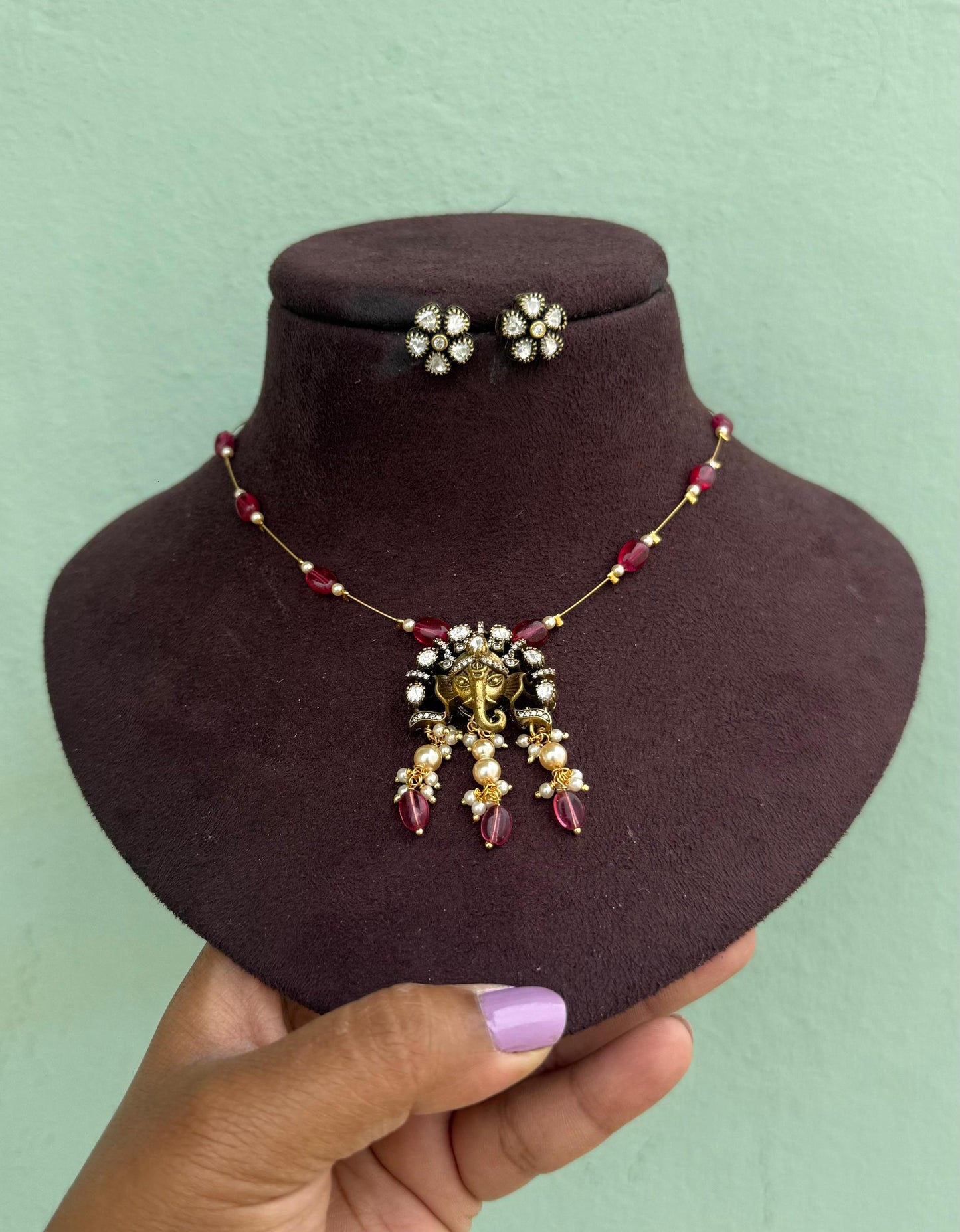 Full of monalisa beads ganesh invisible necklace