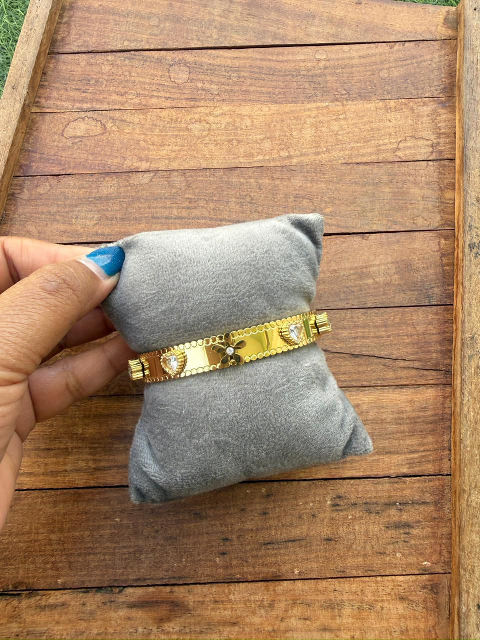 Star heart embossed stainless steel bracelet