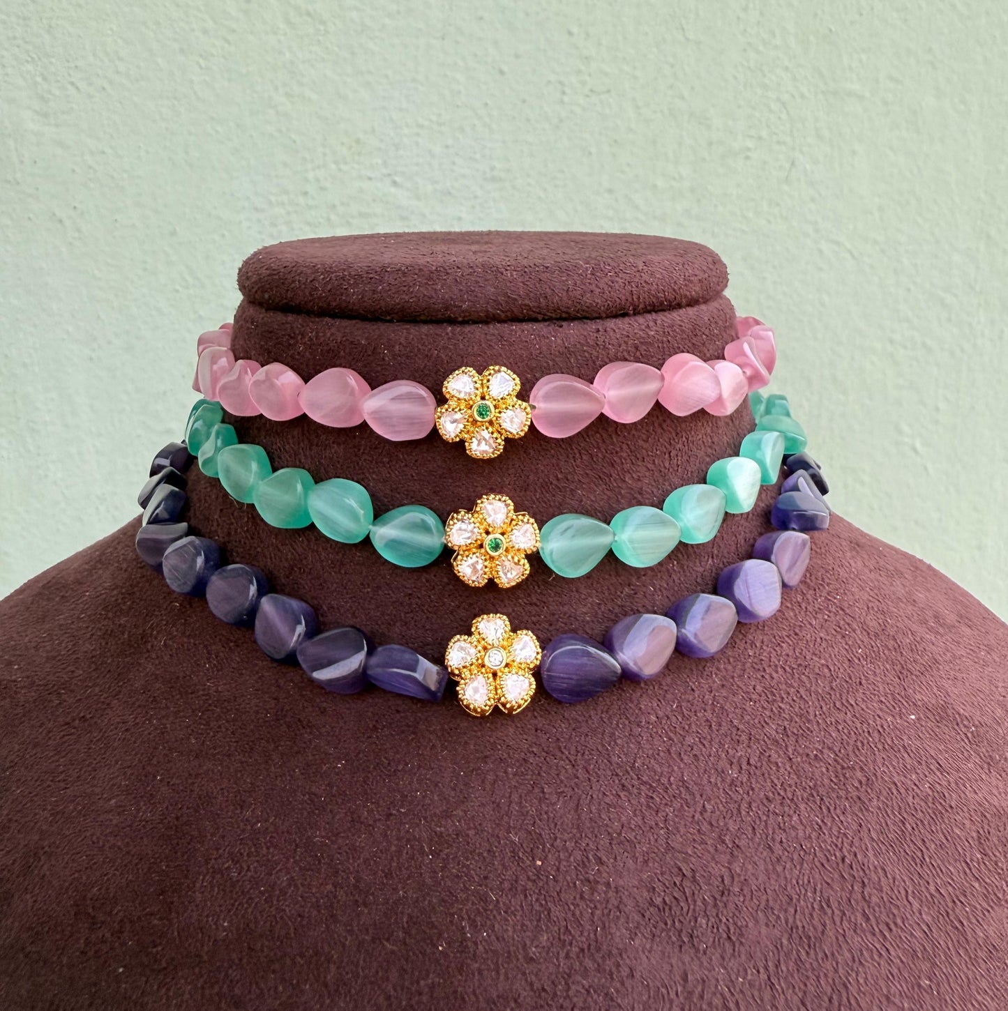 Twisted beads flower moissanite choker