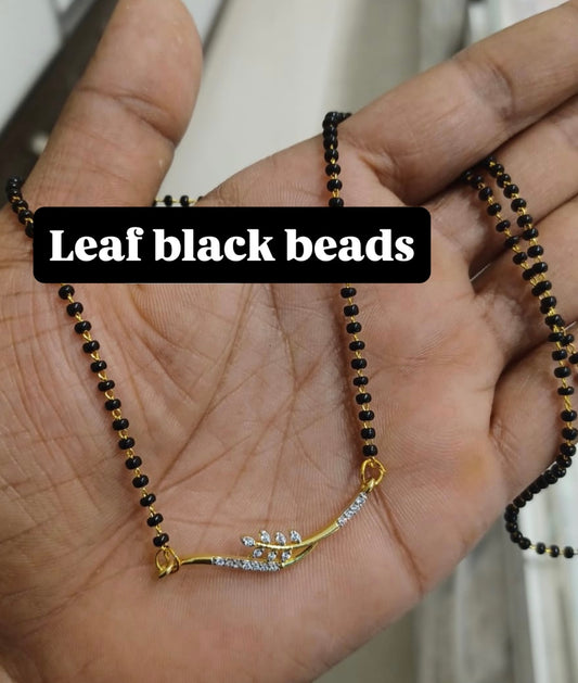 Dual leaf diamond black beads necklace