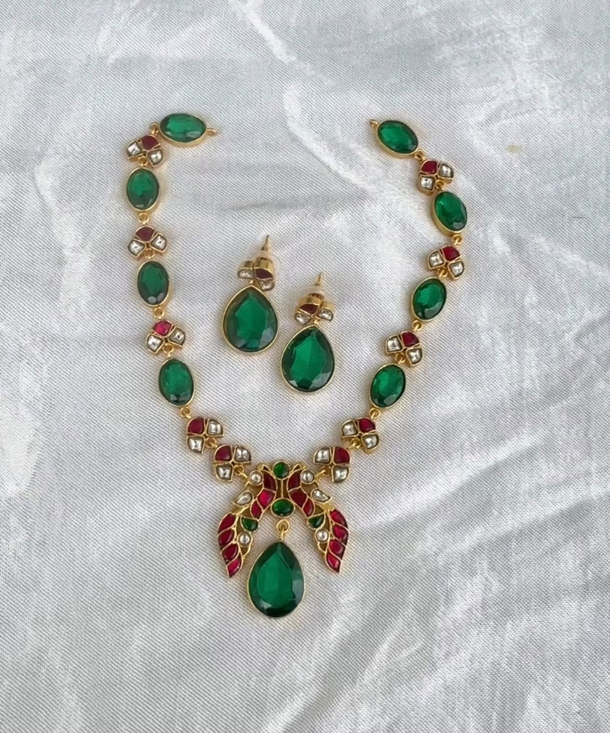 Stylish dual peacock emerald drop real kundan necklace w/o earrings