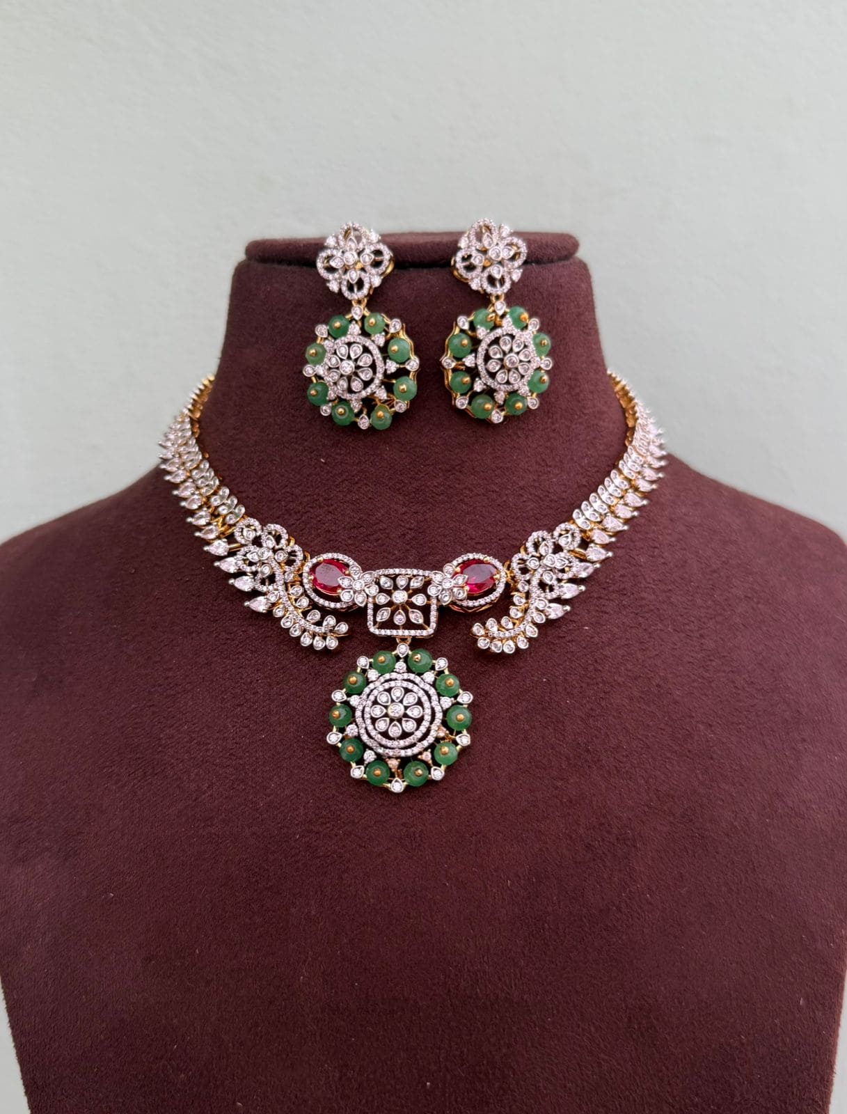 Diamond finish trending emerald ruby necklace