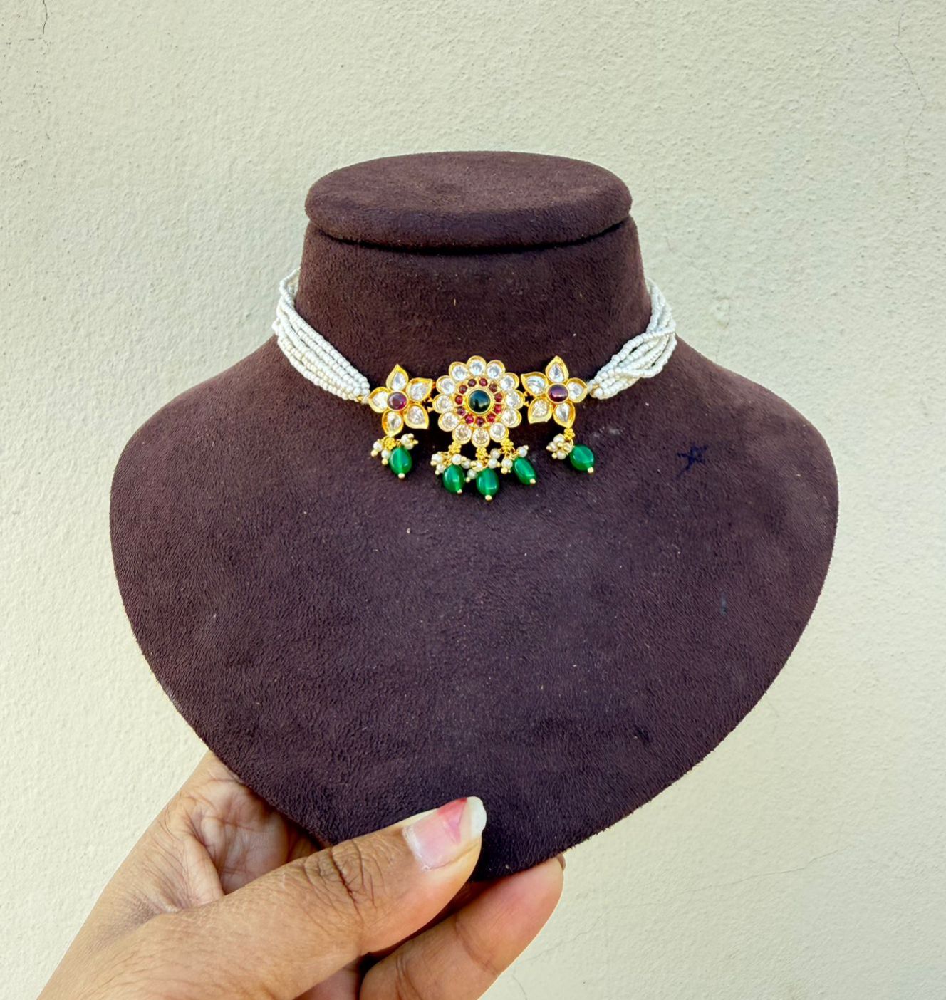 Uncut diamond flower pearl choker