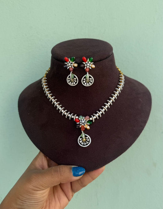 multicoloured flower diamond look alike Neckset