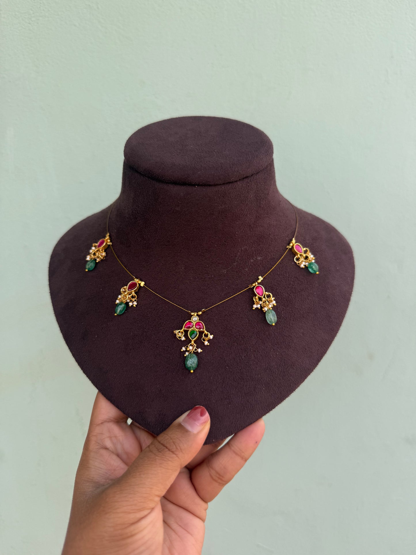 Simple real kundan invisible necklace