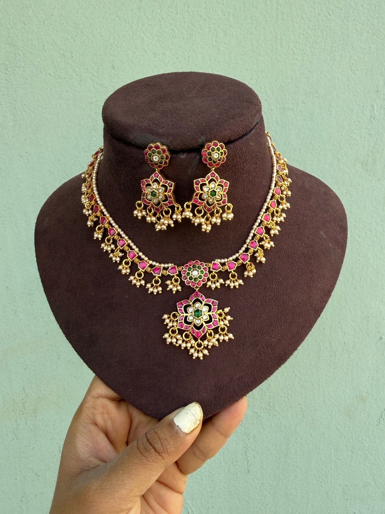 Simple Flower real Kundan necklace with earrings
