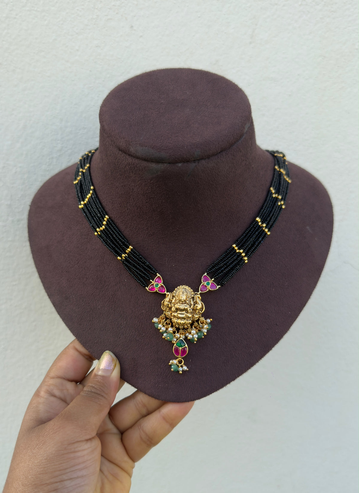 Lakshmi devi real kundan black beads necklace 5