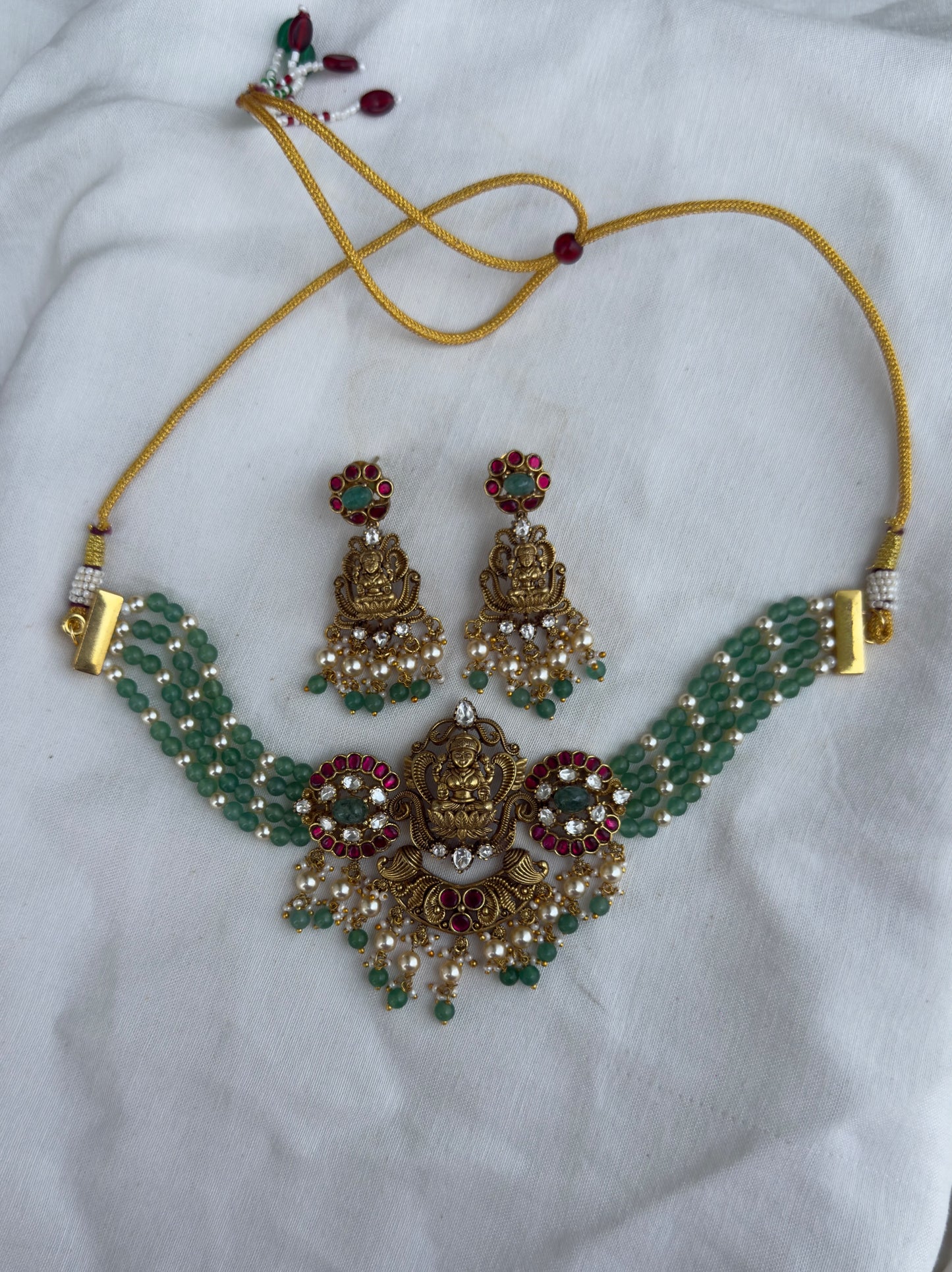 Lakshmi devi real kundan moissanite green beads choker with earrings