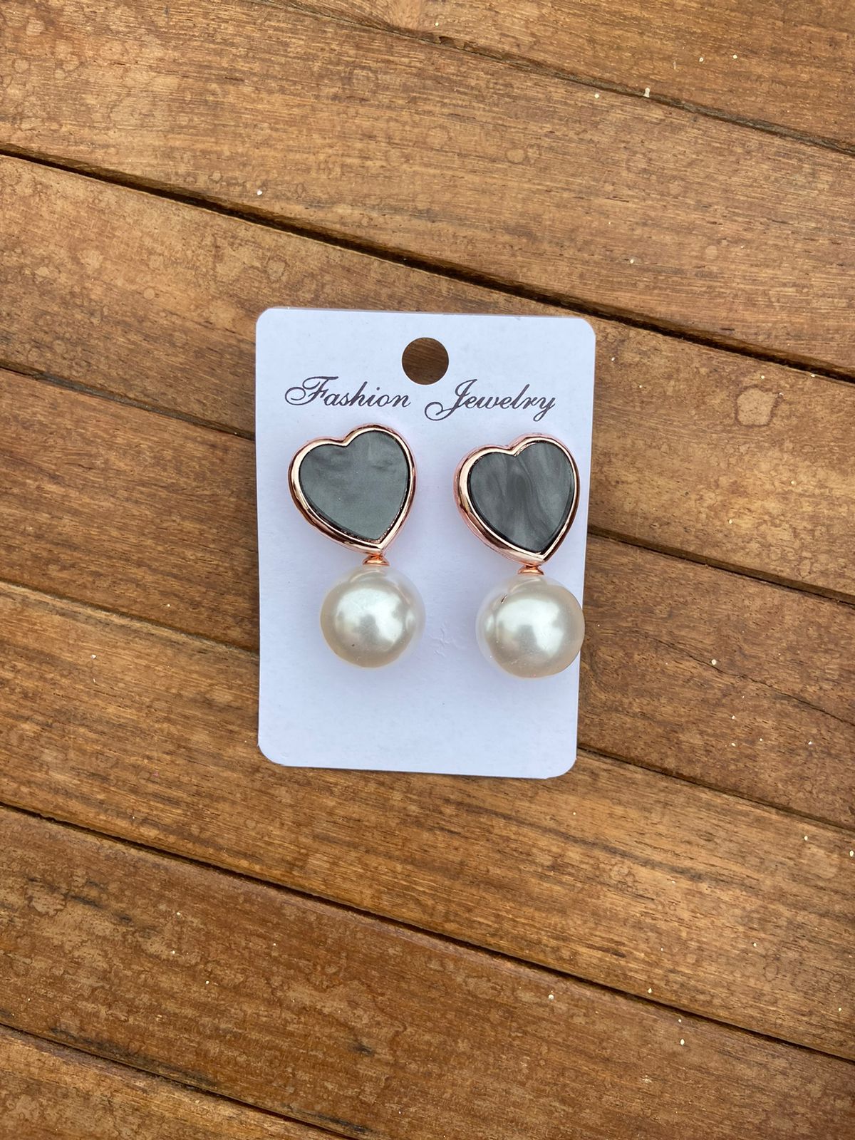 Affordable heart pearl dailywear drop earrings - Alluring Accessories