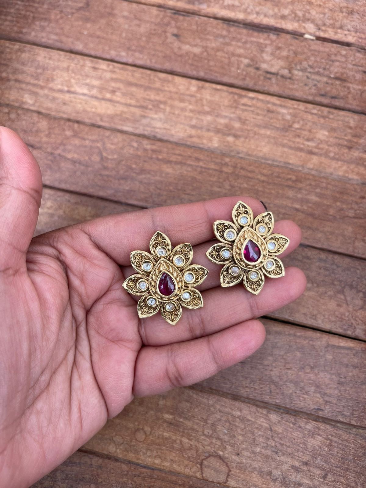 Antique pearl flower studs - Alluring Accessories