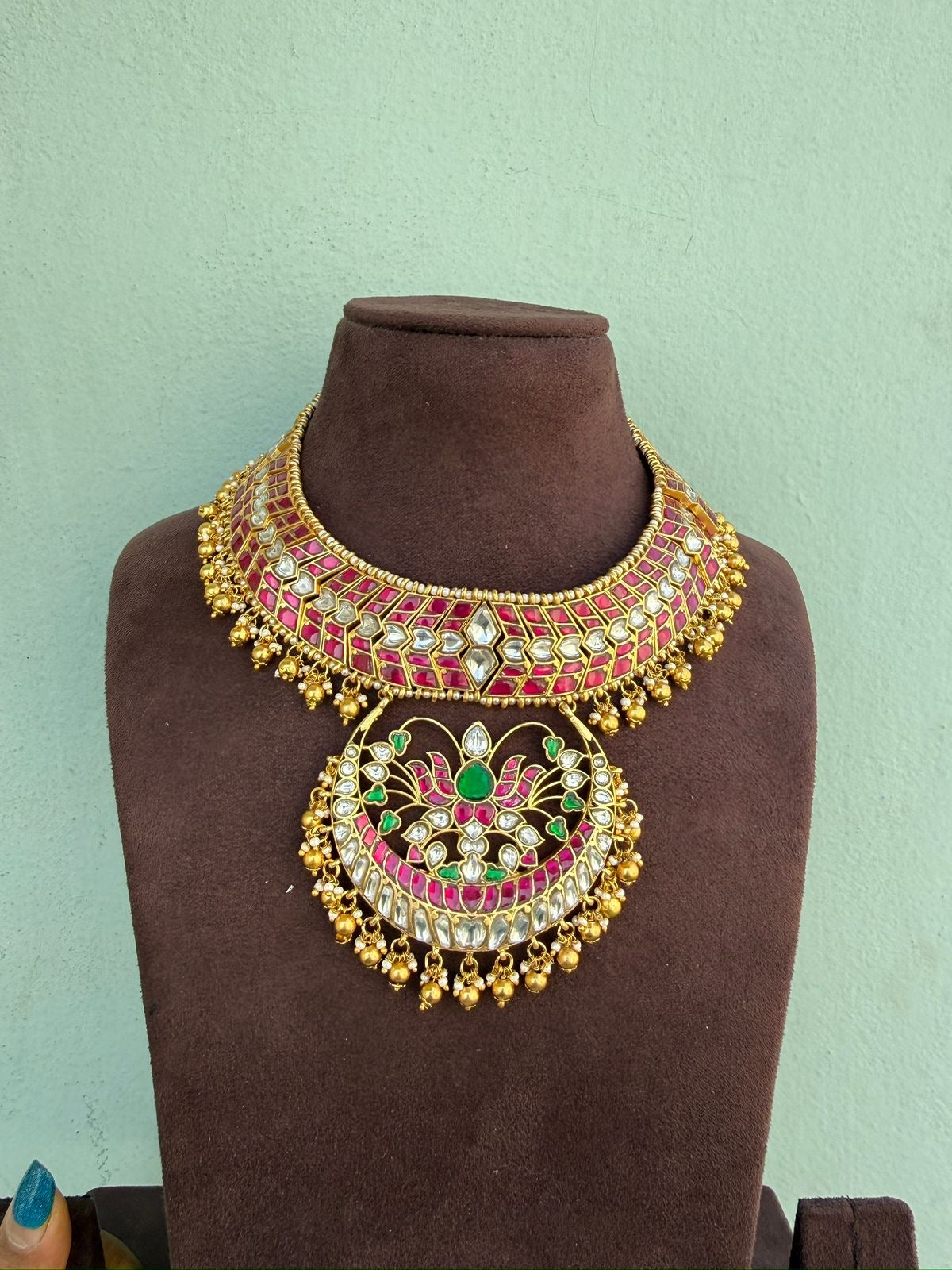 beautiful heavy real kundan lotus drop locket necklace