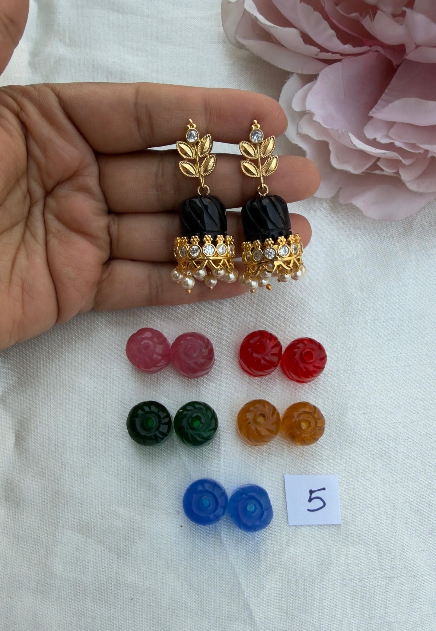 Changeable glass jhumkas