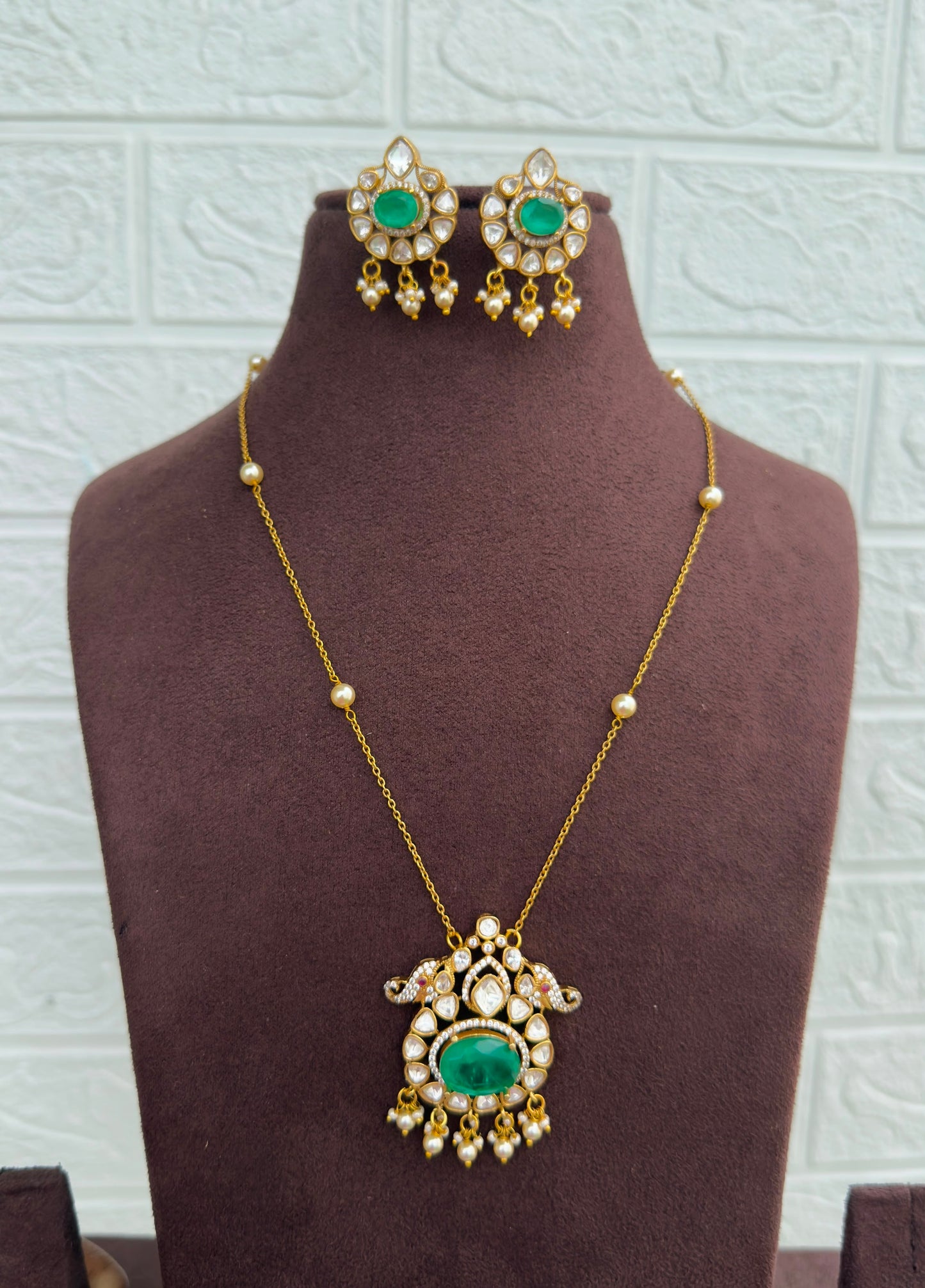 Dual elephant moissanite doublet stone necklace with earrings