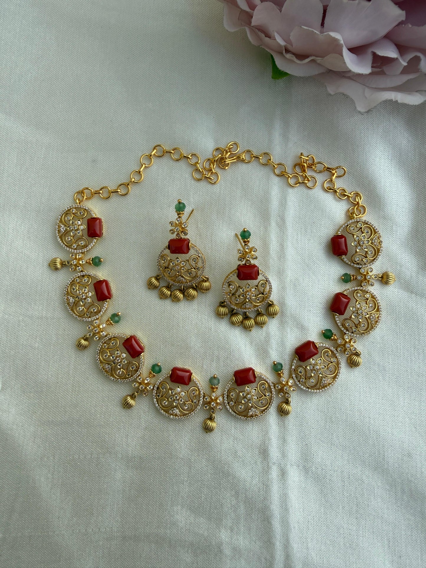 Coral uncut diamond flower necklace with studs