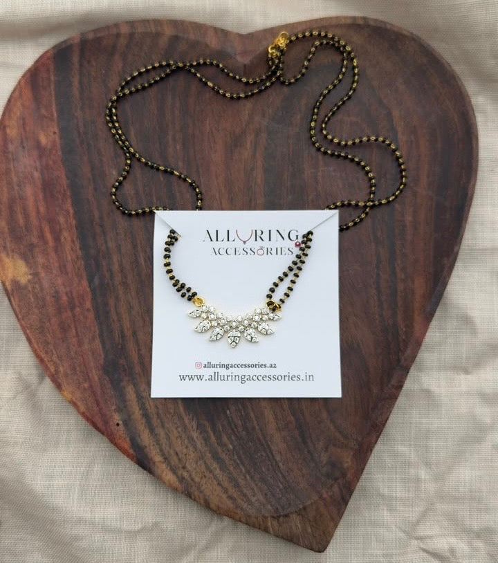 Seven mango diamond black beads necklace