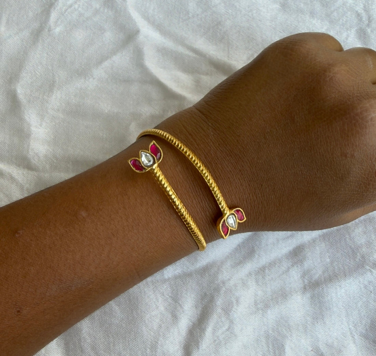 Lotus real kundan adjustable kada/bracelet