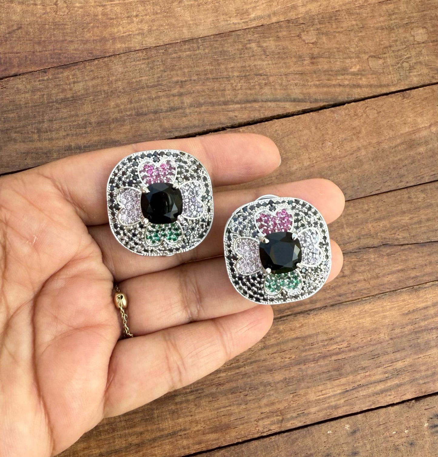 Flower reverse AD STONE ZIRCON cocktail studs
