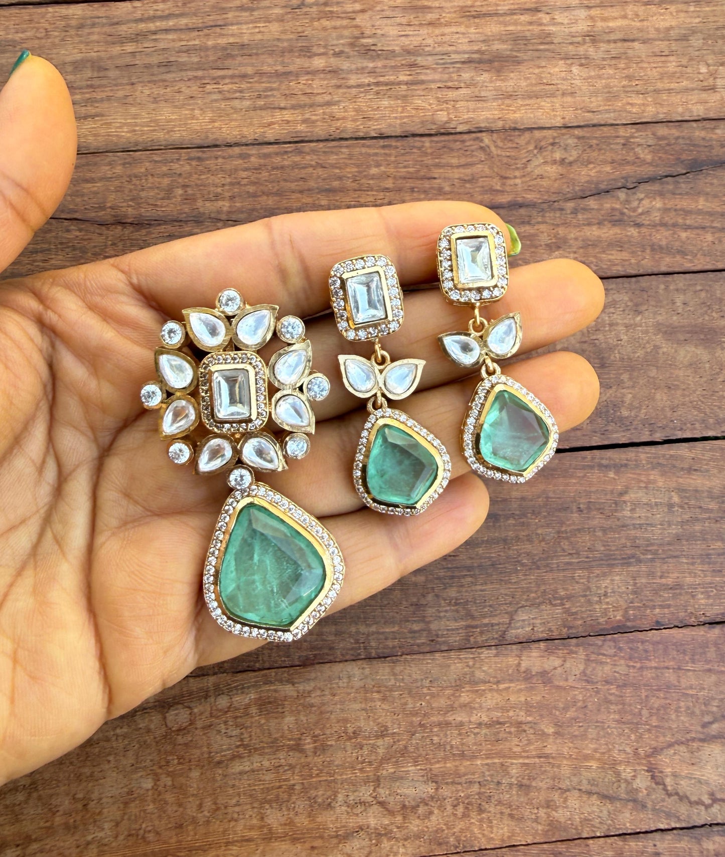 Stylish Moissanite doublet stone locket with earrings